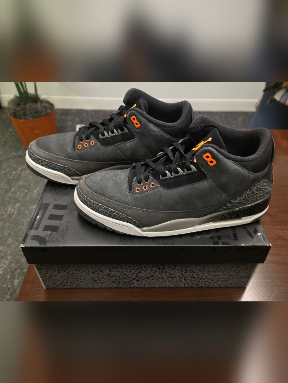 AIR JORDAN 3 RETRO - NIGHT STADIUM/TOTAL ORANGE Size 11 - Picture 2 of 8